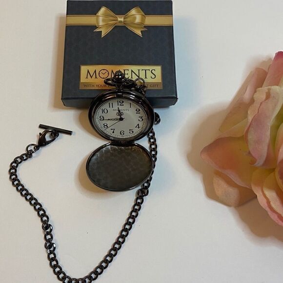 ?Unisex Pocket Watch with chain Engraved main image 6